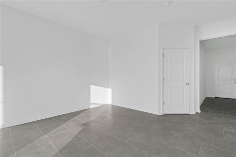Townhouse in Davenport, Florida 3 bedrooms, 157.93 sq.m. № 2348180 - photo 17