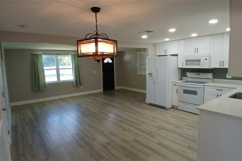 House in Holiday, Florida 2 bedrooms, 92.72 sq.m. № 1791695 - photo 6