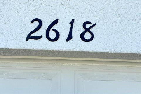 House in Davenport, Florida 4 bedrooms, 185.53 sq.m. № 2198633 - photo 6