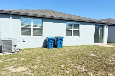 House in Davenport, Florida 4 bedrooms, 185.53 sq.m. № 2198633 - photo 19