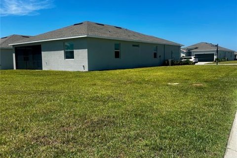 House in Englewood, Florida 4 bedrooms, 188.78 sq.m. № 1886776 - photo 3