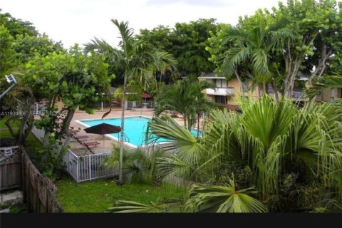 Copropriété à louer à Miami, Floride: 1 chambre, 69.68 m2 № 1982952 - photo 13