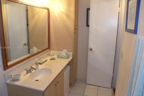 Copropriété à louer à Miami, Floride: 1 chambre, 69.68 m2 № 1982952 - photo 6