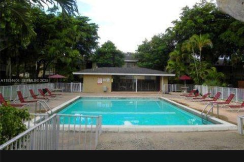 Copropriété à louer à Miami, Floride: 1 chambre, 69.68 m2 № 1982952 - photo 26