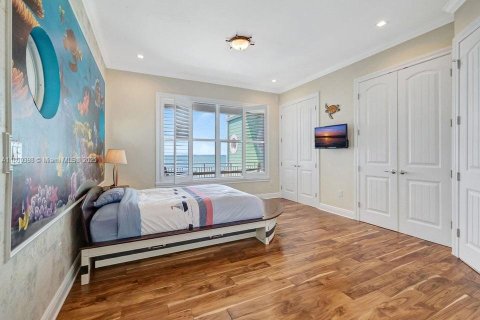 House in Islamorada, Village of Islands, Florida 8 bedrooms, 500.93 sq.m. № 1864591 - photo 29
