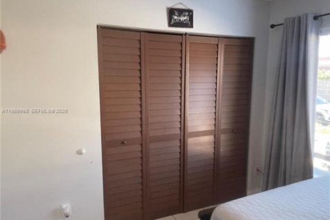 Купить виллу или дом в Майами, Флорида 3 спальни, 127.65м2, № 2052470 - фото 2