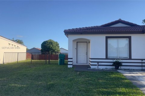 Купить виллу или дом в Майами, Флорида 3 спальни, 127.65м2, № 2052470 - фото 14