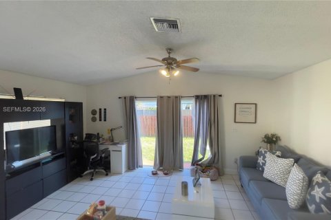 Купить виллу или дом в Майами, Флорида 3 спальни, 127.65м2, № 2052470 - фото 5