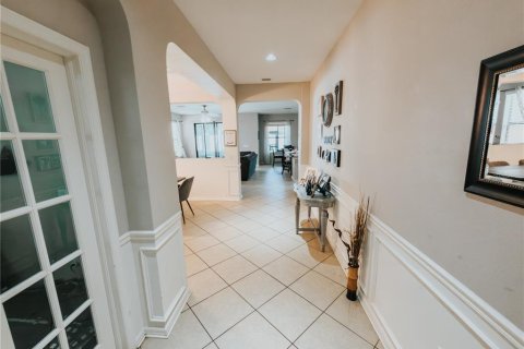 House in Valrico, Florida 5 bedrooms, 345.88 sq.m. № 2209552 - photo 7
