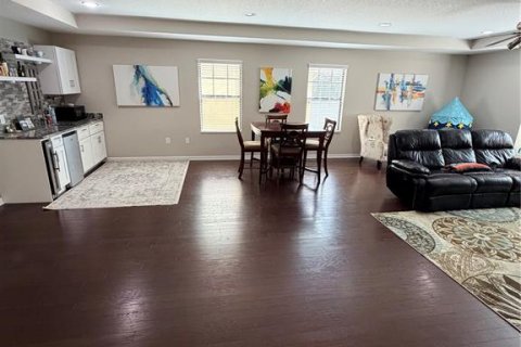 House in Valrico, Florida 5 bedrooms, 345.88 sq.m. № 2209552 - photo 26