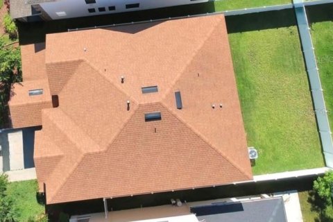 House in Valrico, Florida 5 bedrooms, 345.88 sq.m. № 2209552 - photo 3
