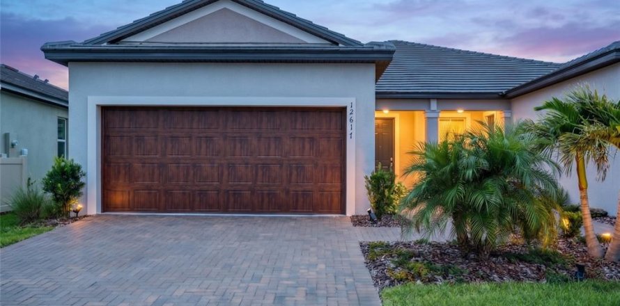 Dúplex en Parrish, Florida 3 dormitorios, 138.42 m2 № 2150774