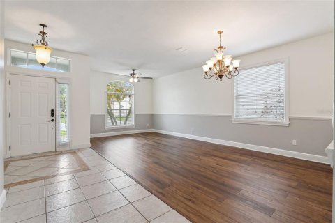 House in Orlando, Florida 4 bedrooms, 230.58 sq.m. № 2113718 - photo 4