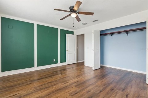 House in Orlando, Florida 4 bedrooms, 230.58 sq.m. № 2113718 - photo 20