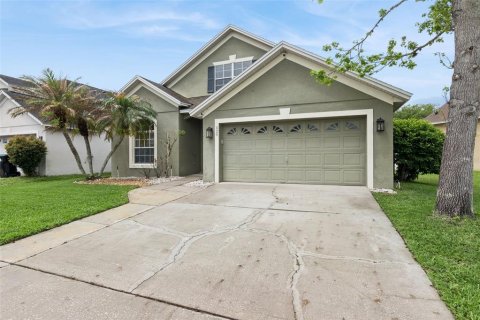 House in Orlando, Florida 4 bedrooms, 230.58 sq.m. № 2113718 - photo 3