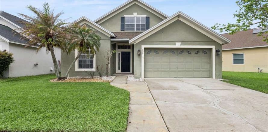 House in Orlando, Florida 4 bedrooms, 230.58 sq.m. № 2113718