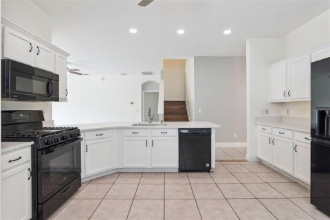 House in Orlando, Florida 4 bedrooms, 230.58 sq.m. № 2113718 - photo 14