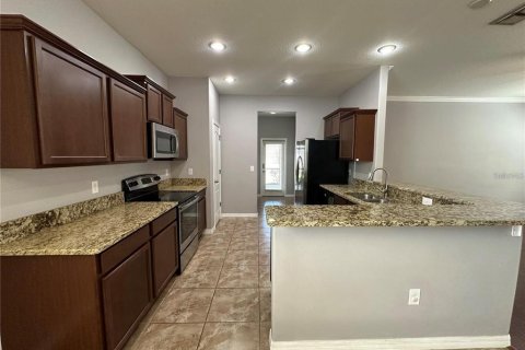 House in Brandon, Florida 3 bedrooms, 152.08 sq.m. № 2344736 - photo 15