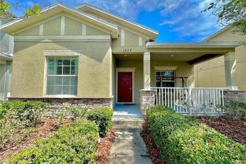 House in Brandon, Florida 3 bedrooms, 152.08 sq.m. № 2344736 - photo 3