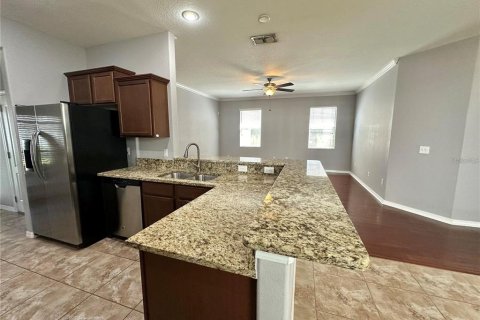 House in Brandon, Florida 3 bedrooms, 152.08 sq.m. № 2344736 - photo 13