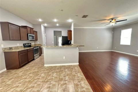 House in Brandon, Florida 3 bedrooms, 152.08 sq.m. № 2344736 - photo 16