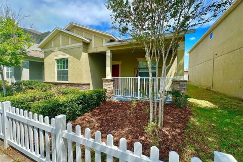 House in Brandon, Florida 3 bedrooms, 152.08 sq.m. № 2344736 - photo 2