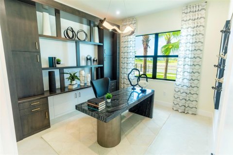 House in Palm Beach Gardens, Florida 5 bedrooms, 388.52 sq.m. № 2189614 - photo 11