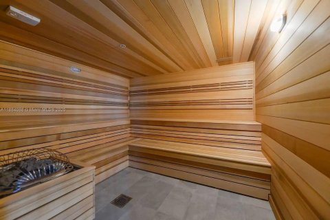 Condominio en venta en Miami, Florida, 1 dormitorio, 53.05 m2 № 1981965 - foto 21