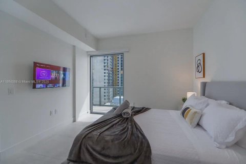 Condominio en venta en Miami, Florida, 1 dormitorio, 53.05 m2 № 1981965 - foto 12