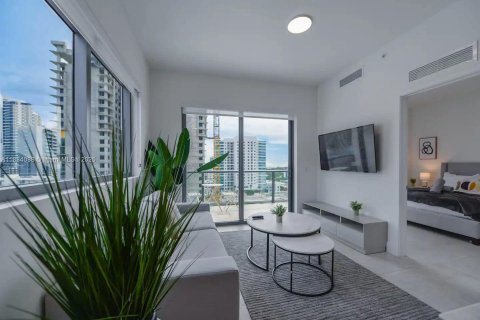 Condominio en venta en Miami, Florida, 1 dormitorio, 53.05 m2 № 1981965 - foto 8