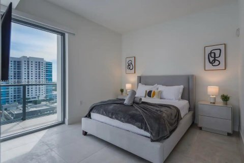 Condominio en venta en Miami, Florida, 1 dormitorio, 53.05 m2 № 1981965 - foto 11