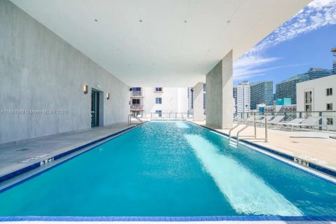 Condominio en venta en Miami, Florida, 1 dormitorio, 53.05 m2 № 1981965 - foto 19