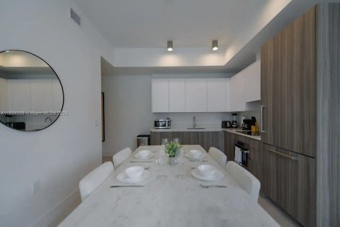 Condominio en venta en Miami, Florida, 1 dormitorio, 53.05 m2 № 1981965 - foto 4