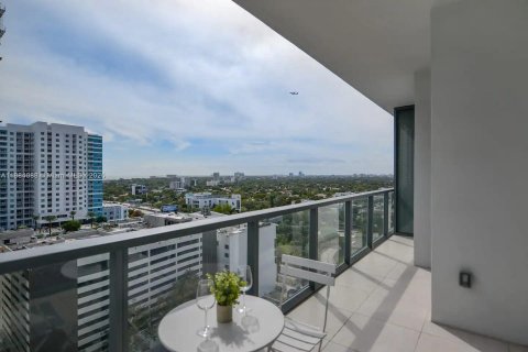 Condominio en venta en Miami, Florida, 1 dormitorio, 53.05 m2 № 1981965 - foto 9