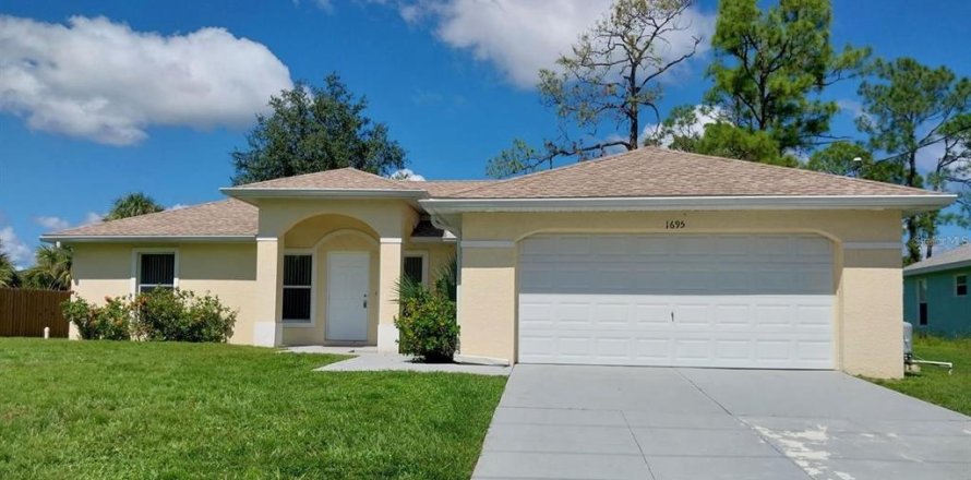 Villa ou maison à North Port, Floride 3 chambres, 139.82 m2 № 2151307