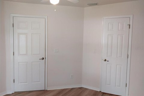 Villa ou maison à louer à North Port, Floride: 3 chambres, 139.82 m2 № 2151307 - photo 15