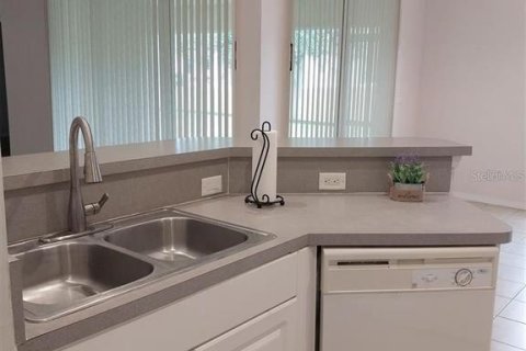 Villa ou maison à louer à North Port, Floride: 3 chambres, 139.82 m2 № 2151307 - photo 7