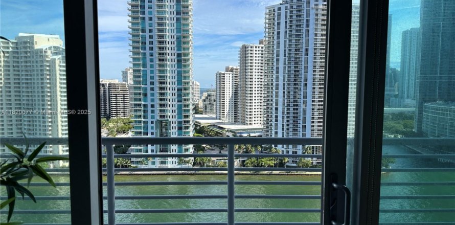 Condo in Miami, Florida, 2 bedrooms № 1845612