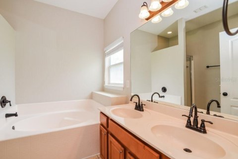 Villa ou maison à louer à Orlando, Floride: 4 chambres, 160.54 m2 № 2419109 - photo 10