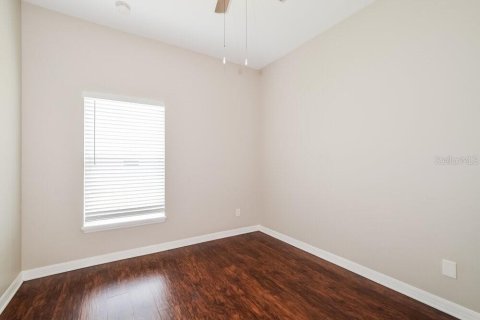 Villa ou maison à louer à Orlando, Floride: 4 chambres, 160.54 m2 № 2419109 - photo 13