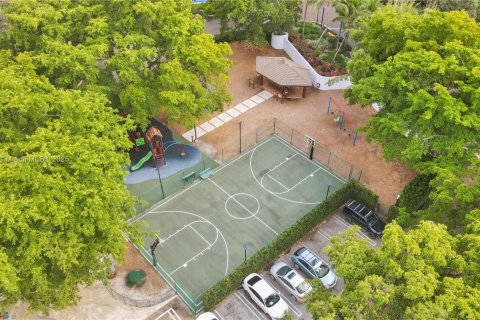 Copropriété à vendre à Miami, Floride: 2 chambres, 143.44 m2 № 1970834 - photo 17