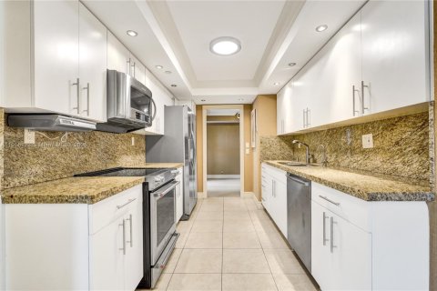 Copropriété à vendre à Miami, Floride: 2 chambres, 143.44 m2 № 1970834 - photo 5