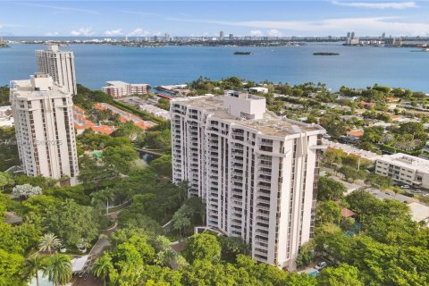 Copropriété à vendre à Miami, Floride: 2 chambres, 143.44 m2 № 1970834 - photo 1
