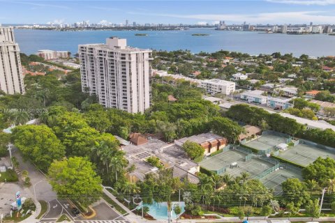 Copropriété à vendre à Miami, Floride: 2 chambres, 143.44 m2 № 1970834 - photo 15