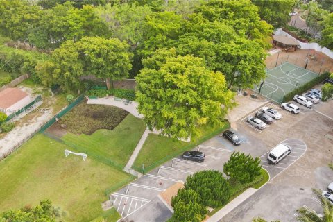 Copropriété à vendre à Miami, Floride: 2 chambres, 143.44 m2 № 1970834 - photo 16