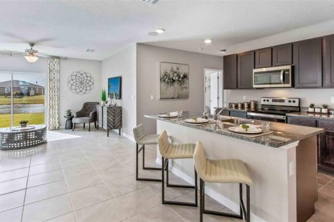 Villa ou maison à vendre à Land O' Lakes, Floride: 5 chambres, 227.89 m2 № 2229416 - photo 3
