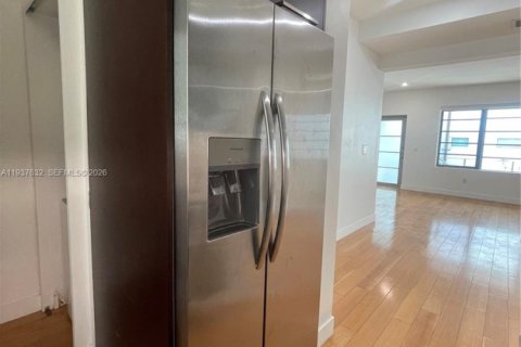 Снять в аренду кондоминиум в Майами-Бич, Флорида 2 спальни, 97.64м2, № 1995533 - фото 12