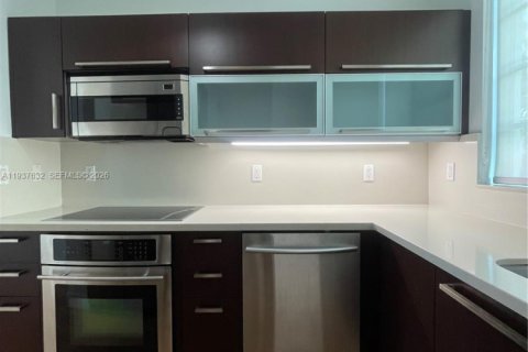 Снять в аренду кондоминиум в Майами-Бич, Флорида 2 спальни, 97.64м2, № 1995533 - фото 9