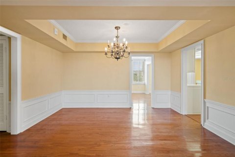 Condo in Tampa, Florida, 2 bedrooms № 2109687 - photo 9