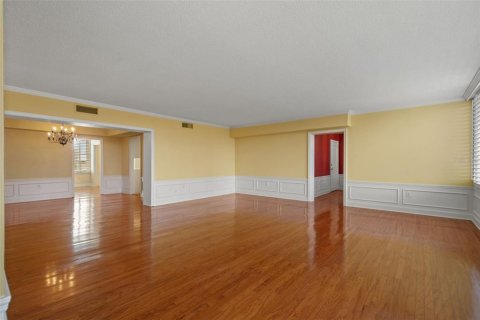 Condo in Tampa, Florida, 2 bedrooms № 2109687 - photo 7